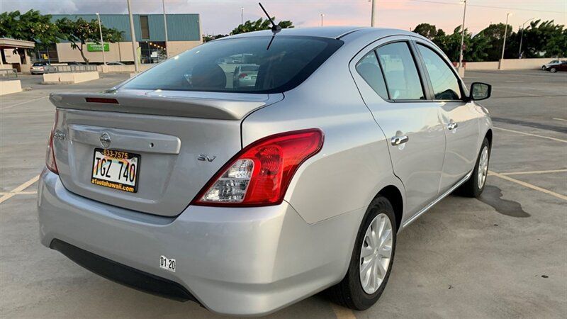 Used 2018 Nissan Versa SV FWD image 6