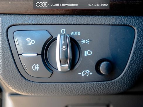 Used 2023 Audi Q5 2.0T Premium w/ Convenience Package AWD/4WD image 24