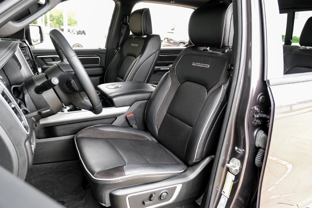 Used 2023 RAM 1500 Laramie AWD/4WD image 8