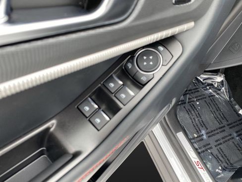 New 2026 Ford Explorer ST-Line w/ ST-Line Street Pack image 38