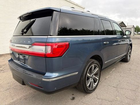 Used 2019 Lincoln Navigator L Reserve w/ Cargo Package AWD/4WD image 2