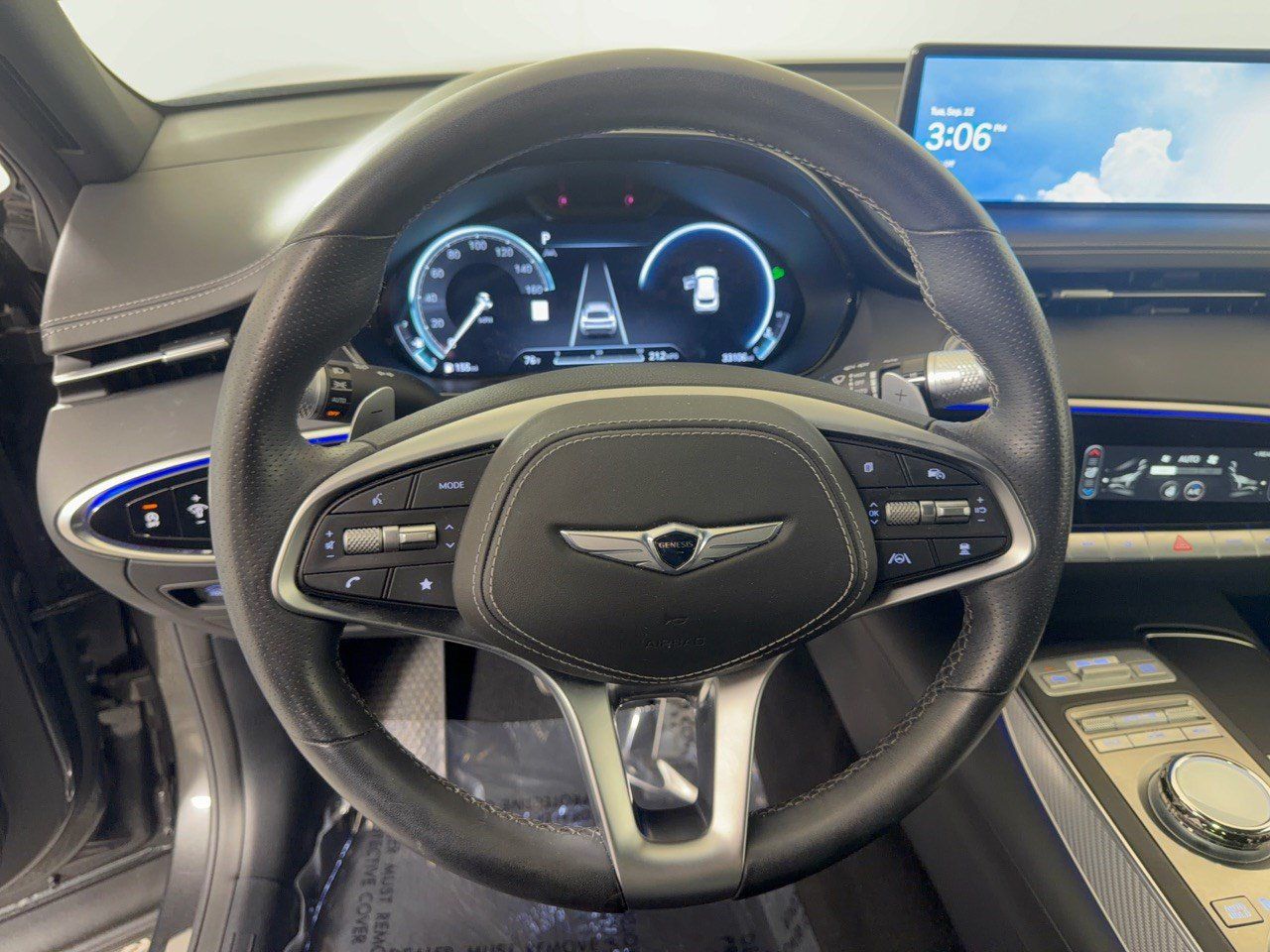 Used 2024 Genesis GV70 2.5T w/ Sport Prestige Package AWD/4WD image 10