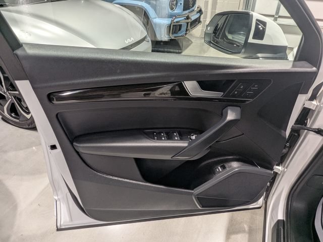 Used 2019 Audi Q5 2.0T Premium w/ Convenience Package AWD/4WD image 20