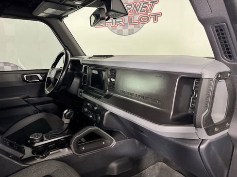 Used 2021 Ford Bronco Big Bend w/ Sasquatch Package image 12