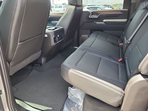 New 2025 GMC Sierra 2500 Denali w/ Denali Reserve Package image 25