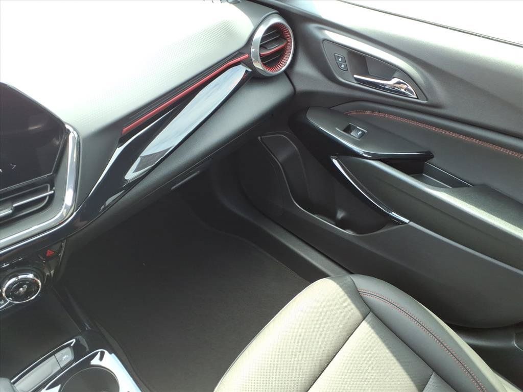Used 2026 Chevrolet Trax RS w/ Driver Confidence Package FWD image 33