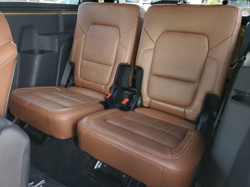 Used 2024 Ford Bronco Heritage Edition AWD/4WD image 7