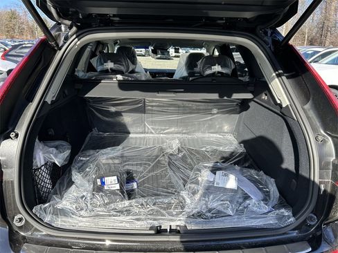 New 2025 Volvo XC60 T8 Plus w/ Protection Package Premier image 17