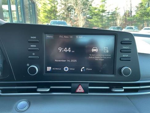 Used 2022 Hyundai Elantra SEL w/ Cargo Package image 19