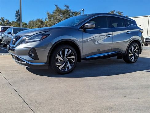 Used 2024 Nissan Murano SL image 10