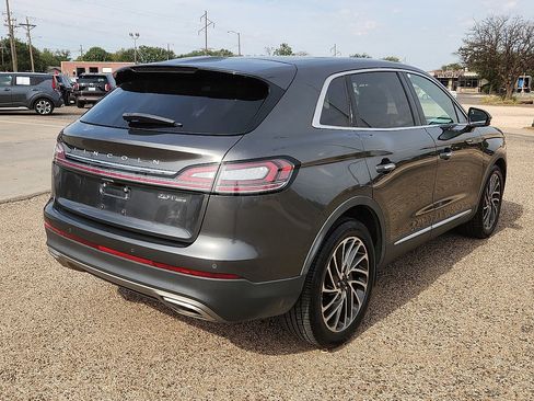 Used 2019 Lincoln Nautilus Reserve image 3