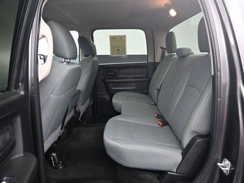 Used 2018 RAM 1500 Express w/ Express Value Package AWD/4WD image 10