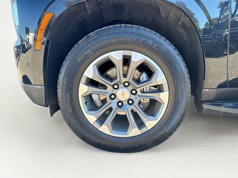 Used 2025 Chevrolet Tahoe LS image 34