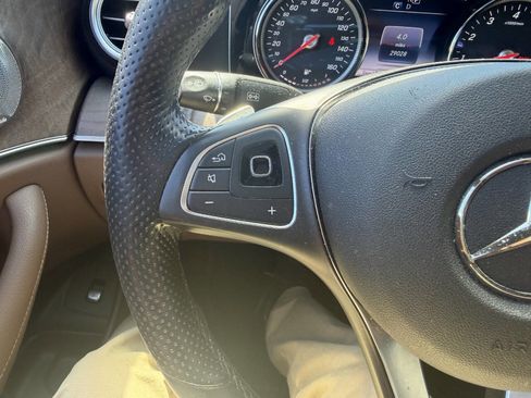 Used 2018 Mercedes-Benz E 300 4MATIC image 32