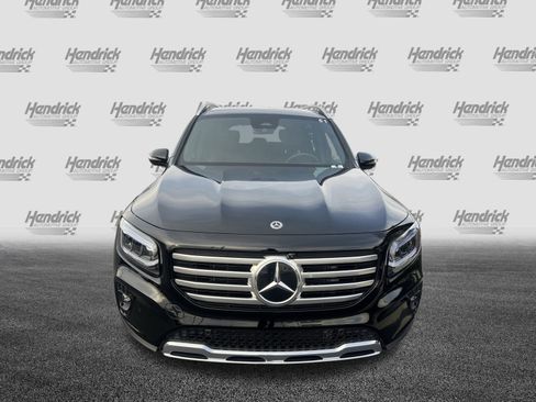 Used 2025 Mercedes-Benz GLB 250 image 3