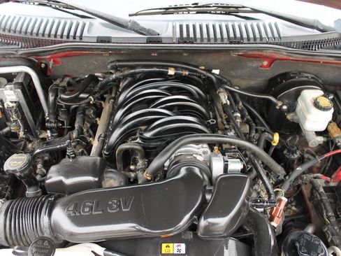 Used 2008 Ford Explorer XLT image 13