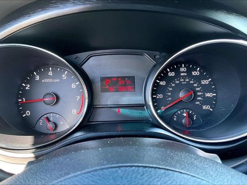 Used 2017 Kia Sedona LX FWD image 20