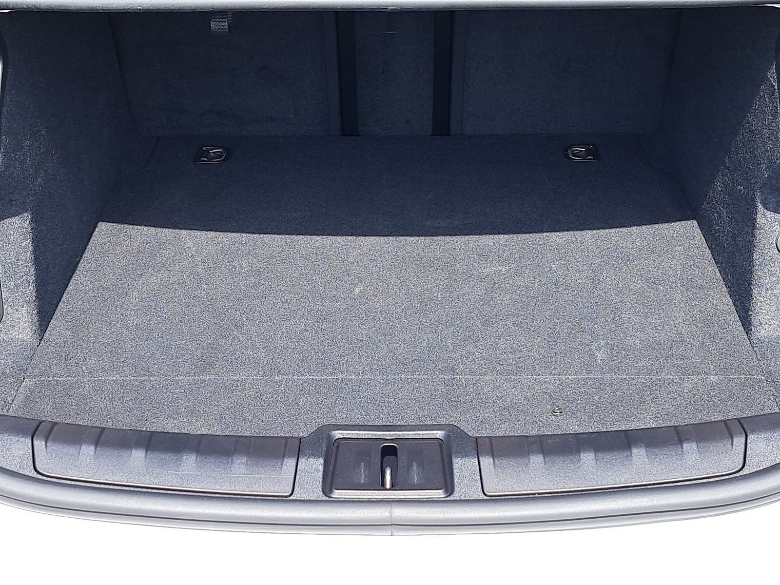 Used 2021 Porsche Taycan RWD image 13