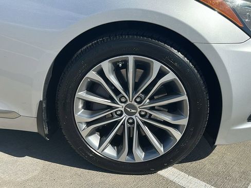 Used 2016 Hyundai Genesis 3.8 w/ Option Group 02 image 16