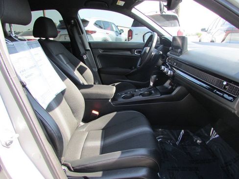 Used 2023 Honda Civic Sport image 16