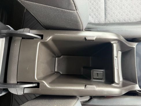 Used 2015 Chevrolet Colorado Z71 w/ LPO, Bed Protection Package image 50