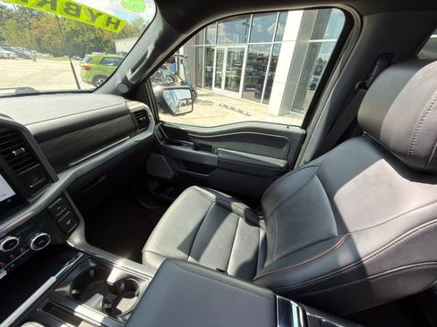 Used 2025 Ford F150 Lariat w/ Equipment Group 502A High AWD/4WD image 26