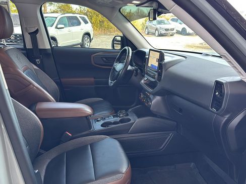 Used 2023 Ford Bronco Sport Outer Banks image 10