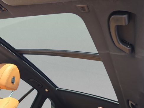 Certified 2024 BMW X5 xDrive40i w/ Premium Package image 28