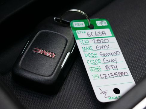 Used 2020 GMC Sierra 1500 AT4 image 32