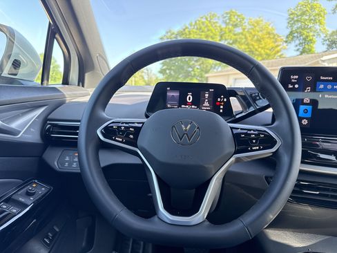 Used 2023 Volkswagen ID.4 Pro S AWD/4WD image 28