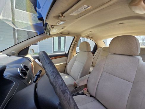 Used 2009 Chevrolet Aveo LT FWD image 32