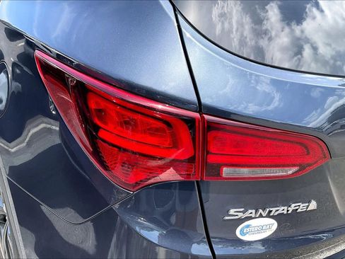 Used 2017 Hyundai Santa Fe Sport w/ 2.0T Ultimate Tech Package 05 AWD/4WD image 28