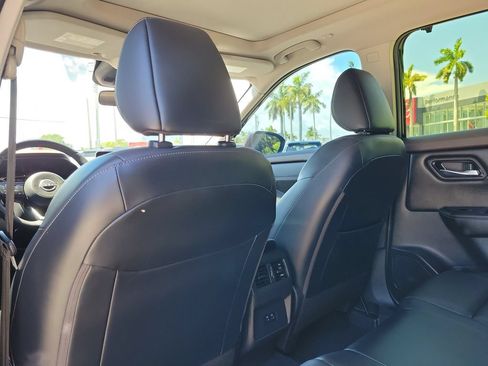 Certified 2023 Nissan Rogue SV w/ SV Premium B Package FWD image 16