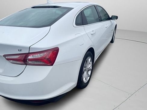 Used 2021 Chevrolet Malibu LT FWD image 9