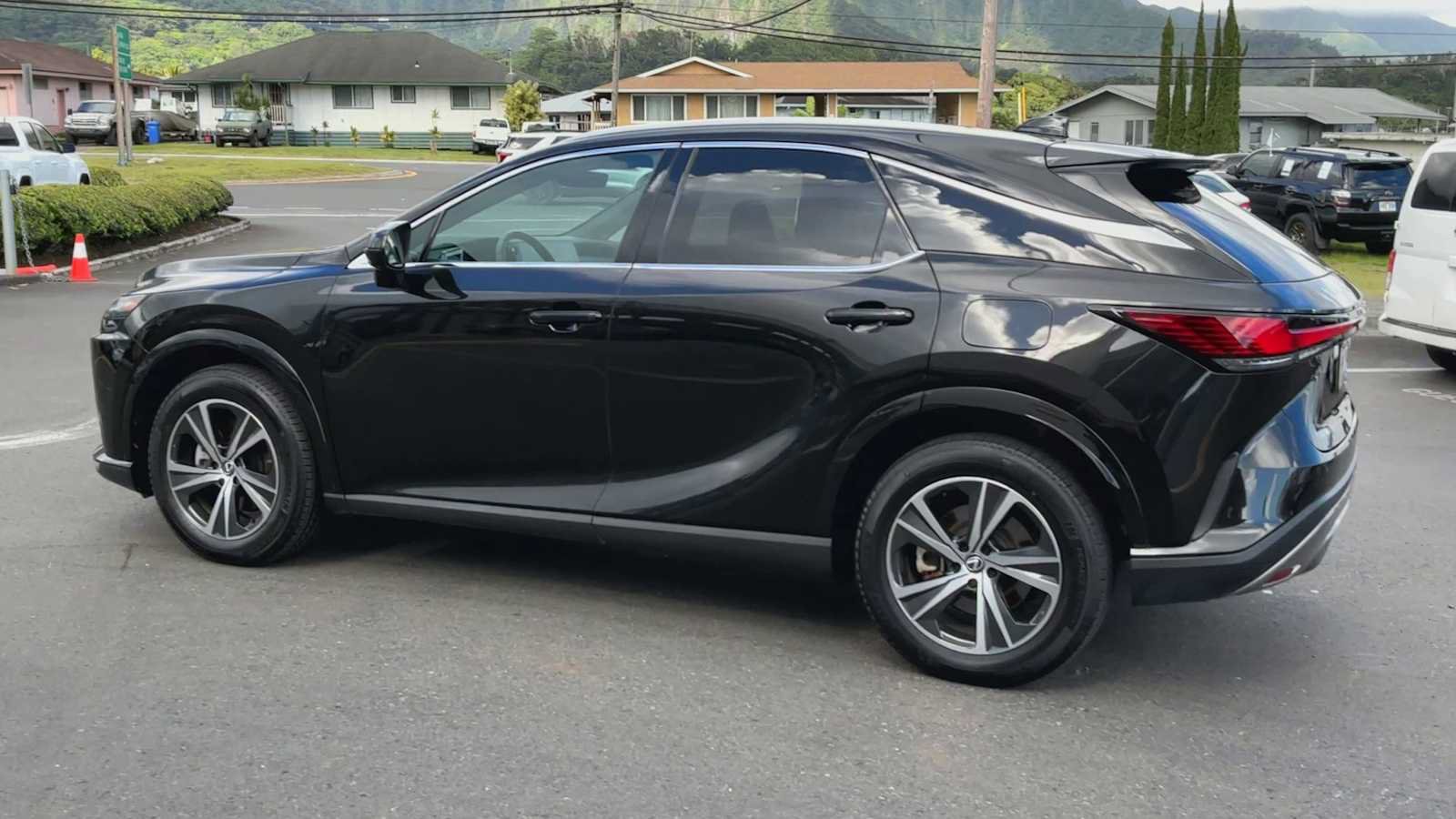 Used 2025 Lexus RX 350h AWD/4WD image 5