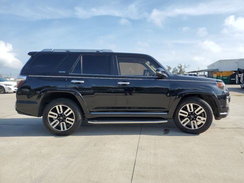 Used 2016 Toyota 4Runner Limited image 4