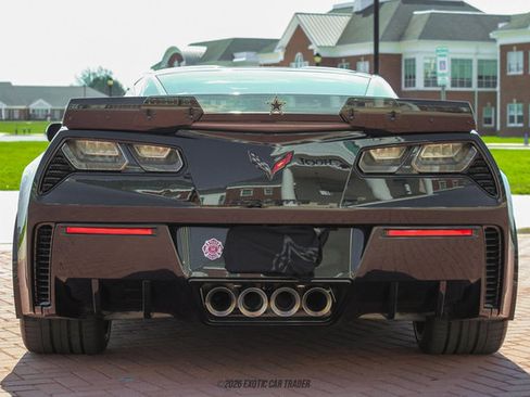 Used 2016 Chevrolet Corvette Z06 w/ Z07 Performance Package image 7