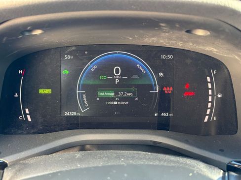 Used 2025 Toyota Camry LE image 40