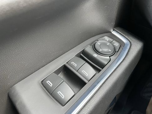Used 2024 GMC Sierra 1500 Elevation image 25