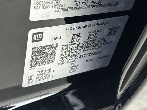 New 2026 GMC Sierra 1500 SLT w/ SLT Convenience Package image 29