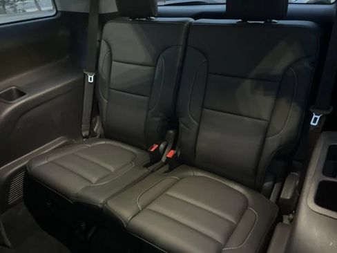 Used 2019 GMC Acadia SLT AWD/4WD image 11