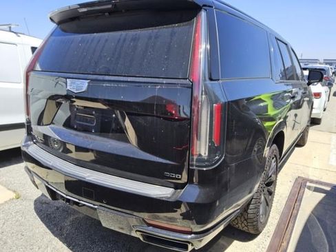 Used 2021 Cadillac Escalade ESV Sport w/ Driver Assist Tech Package RWD image 16