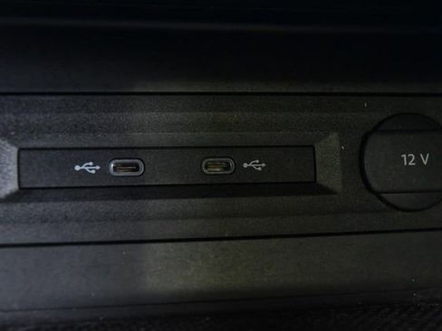 Certified 2023 Volkswagen Atlas Cross Sport SEL Premium R-Line image 16