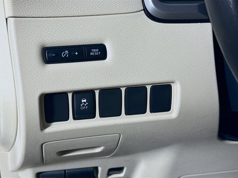 Used 2019 Nissan Murano SV AWD/4WD image 10