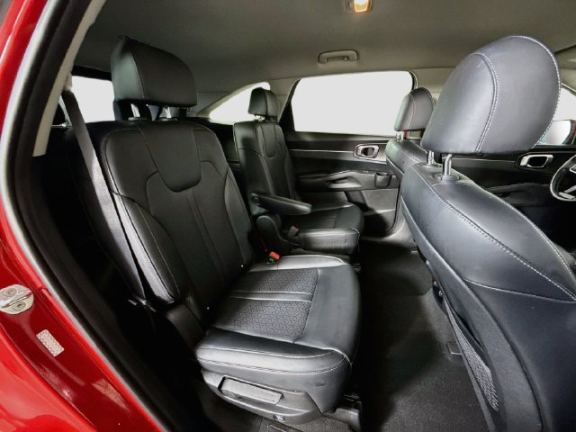Used 2021 Kia Sorento S FWD image 26