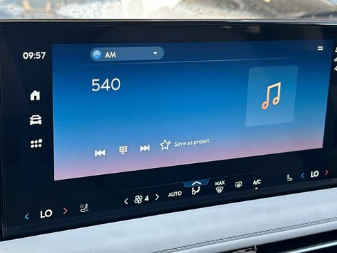 New 2026 Lincoln Aviator 2WD image 18