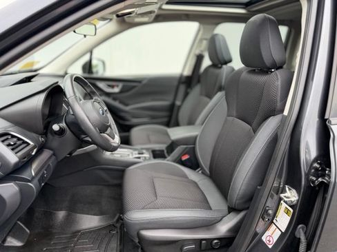 Used 2019 Subaru Forester Premium AWD/4WD image 22