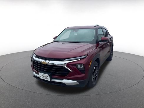 Used 2025 Chevrolet TrailBlazer LT FWD image 7