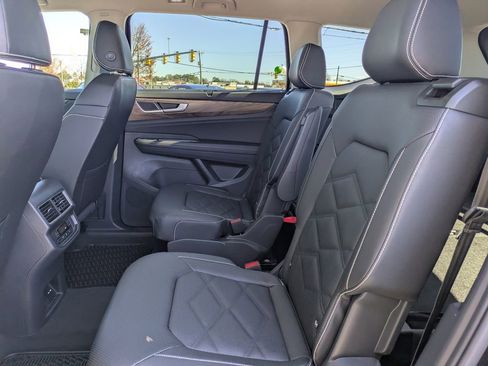 New 2026 Volkswagen Atlas SE AWD/4WD image 14
