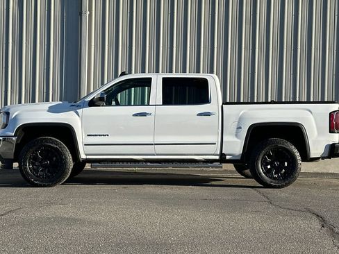 Used 2018 GMC Sierra 1500 SLT w/ SLT Premium Package image 7